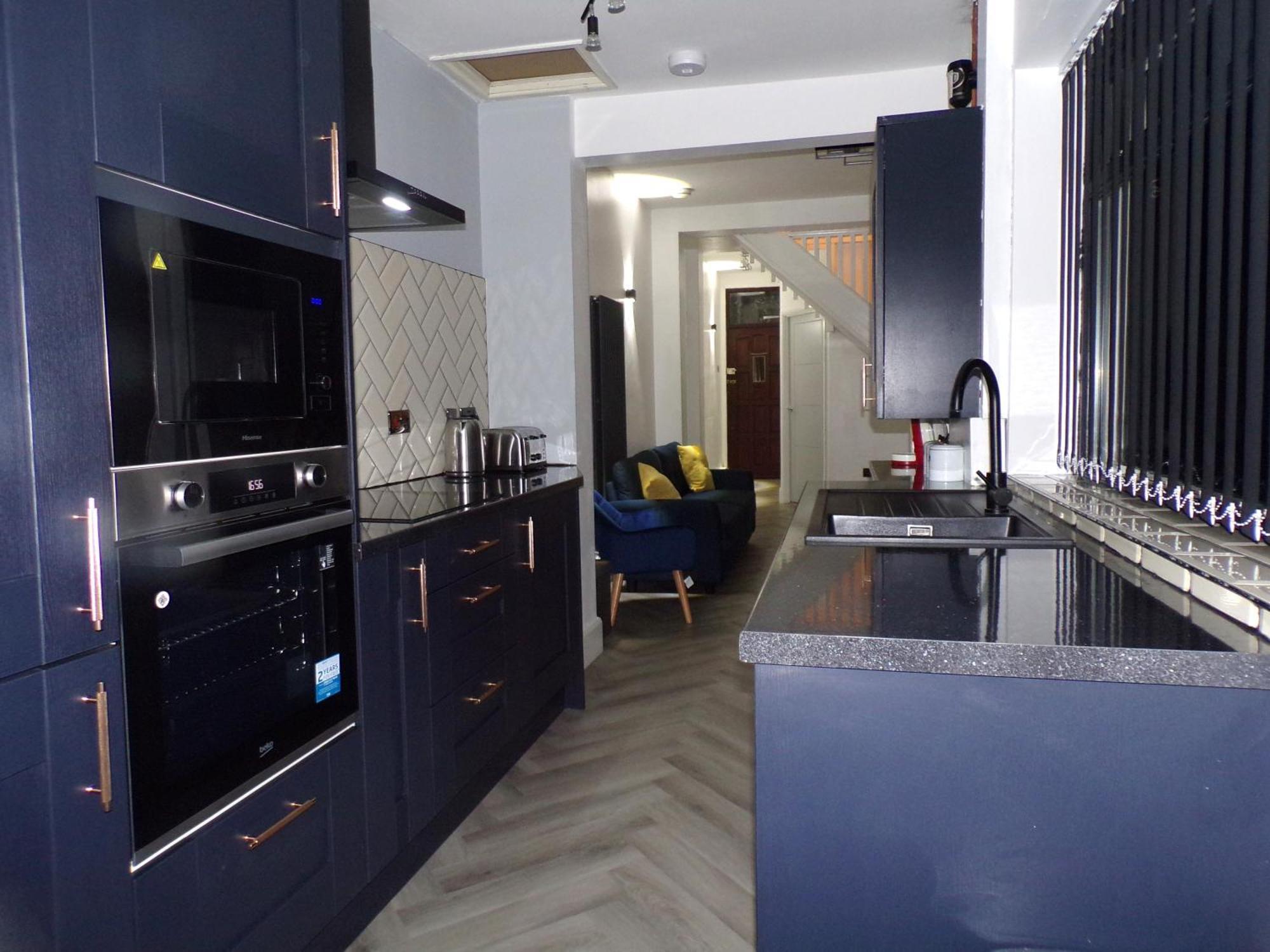 Hazelhurst House - 4 Bedrooms 2 Bathrooms Stoke-on-Trent Dış mekan fotoğraf